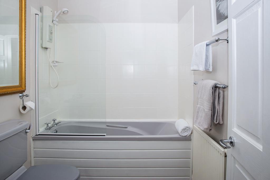 Ferienwohnung Prestwick Town Center Flat Exterior foto